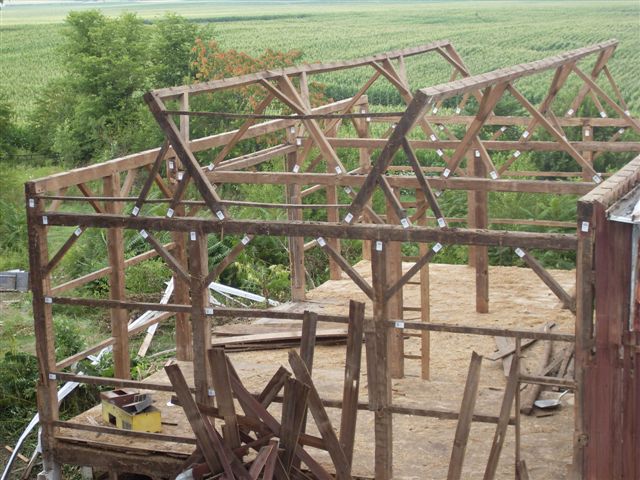Jan De Jong Frame (30' x 50') / Oak HH Timber Frame